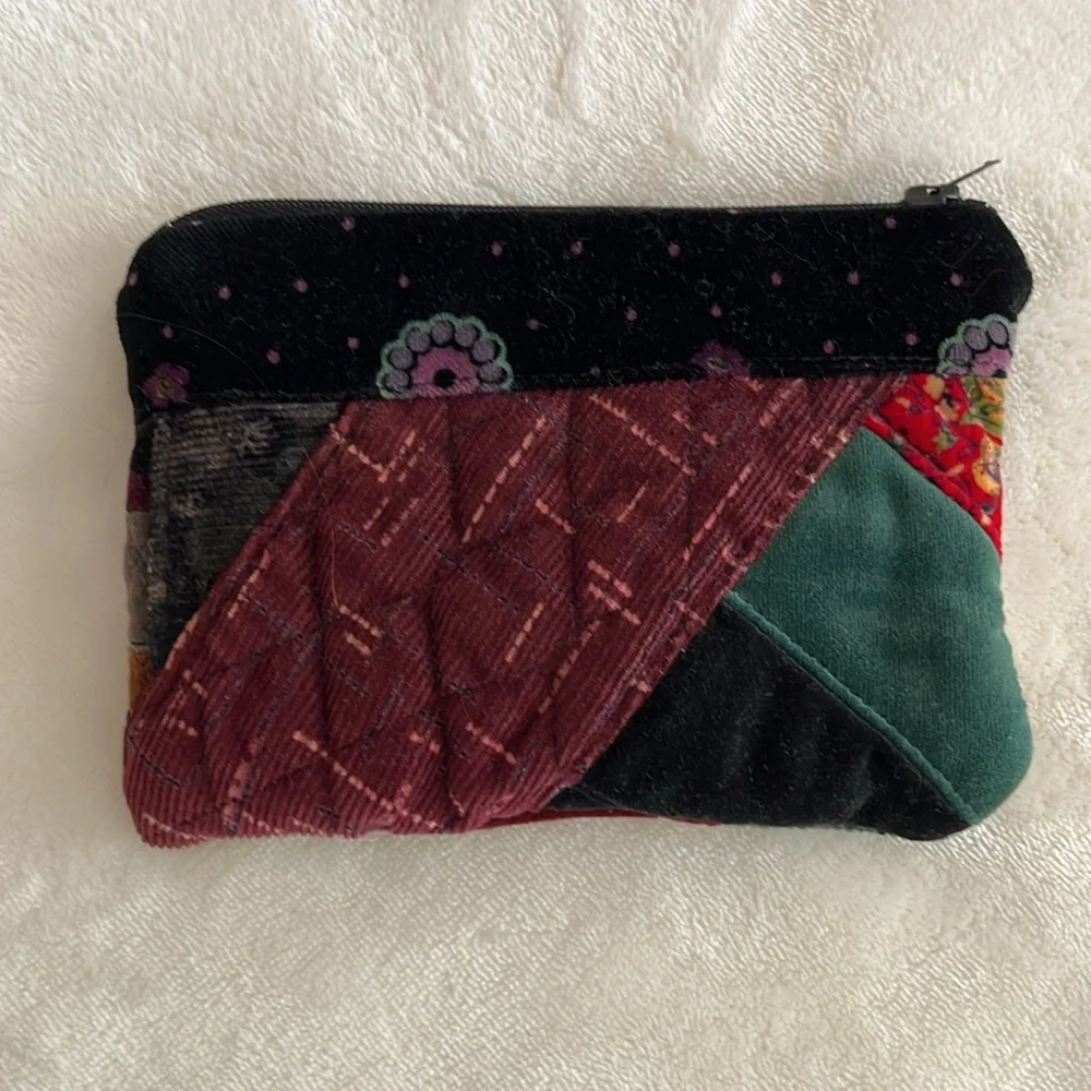 Quilted clutch